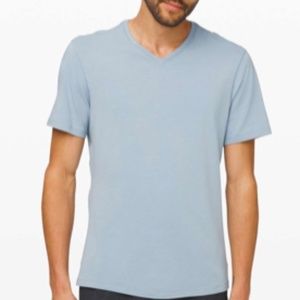 Lululemon 5 Year Tee V Neck Mens Small